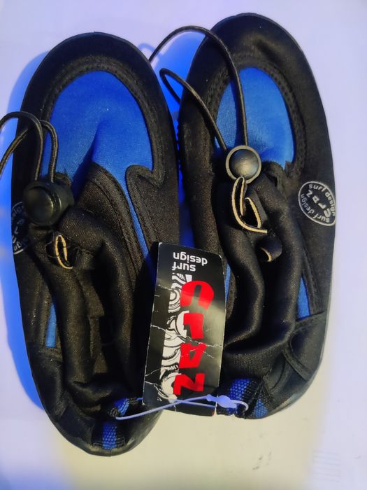 Încălțăminte de apa pentru copii.