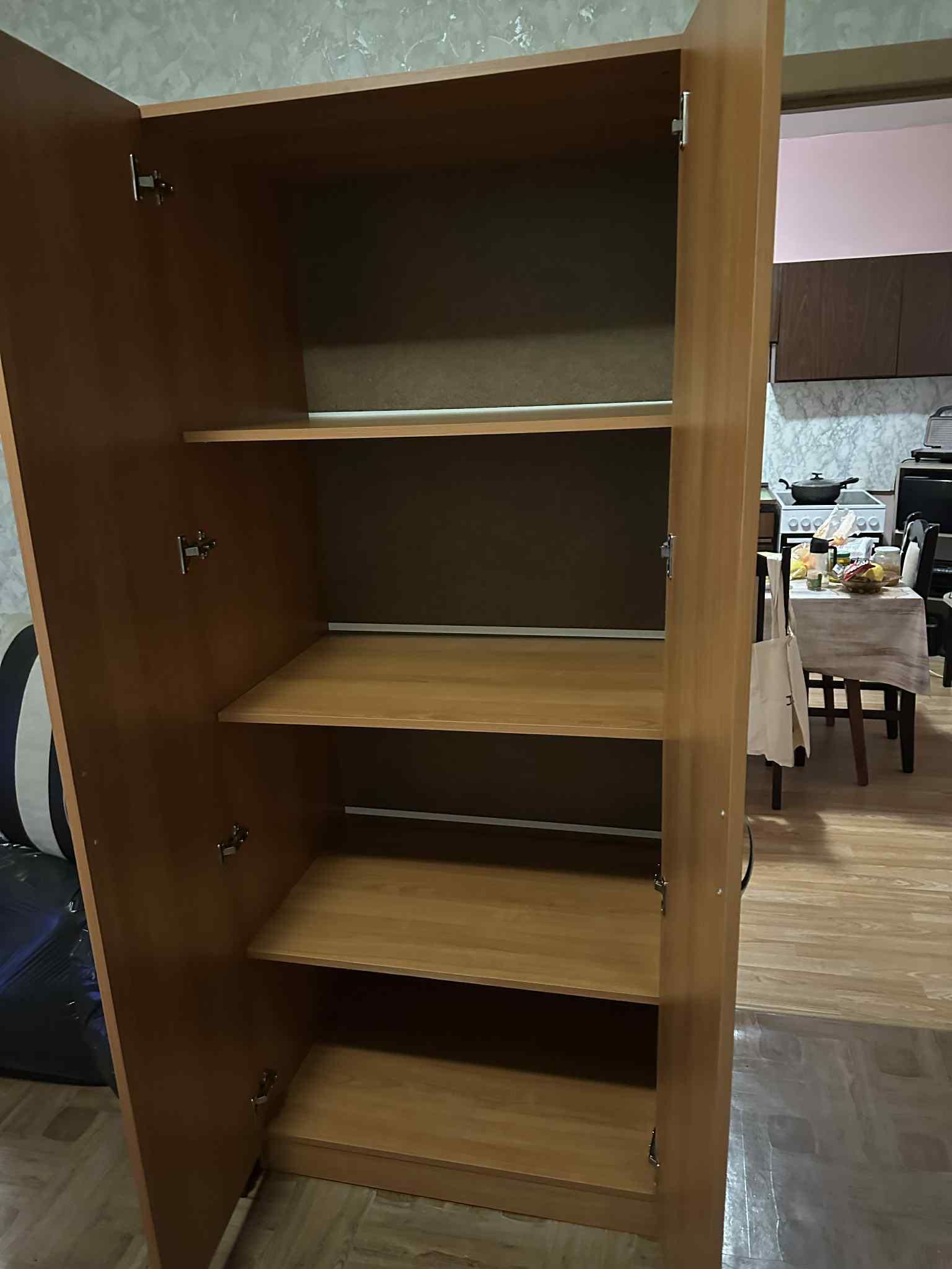 Гардероб двукрилен
