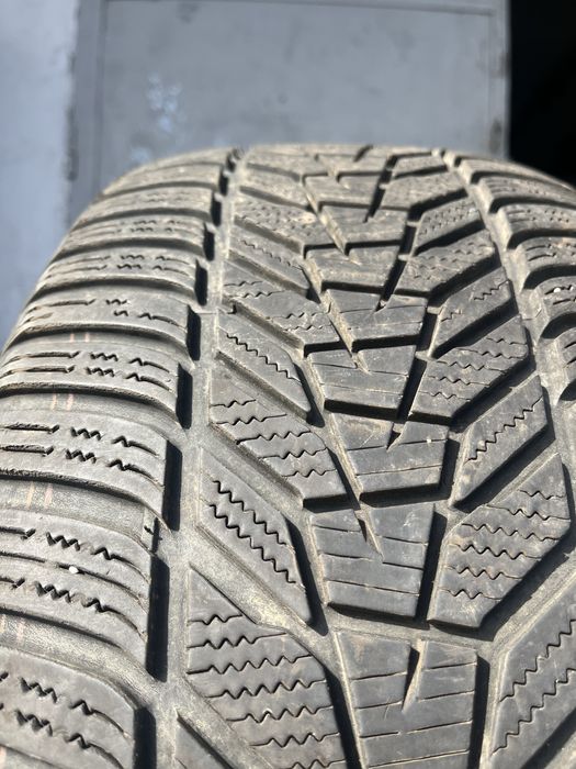 2 бр. зимни гуми 255/50/19 Hankook DOT 2421 6 mm
