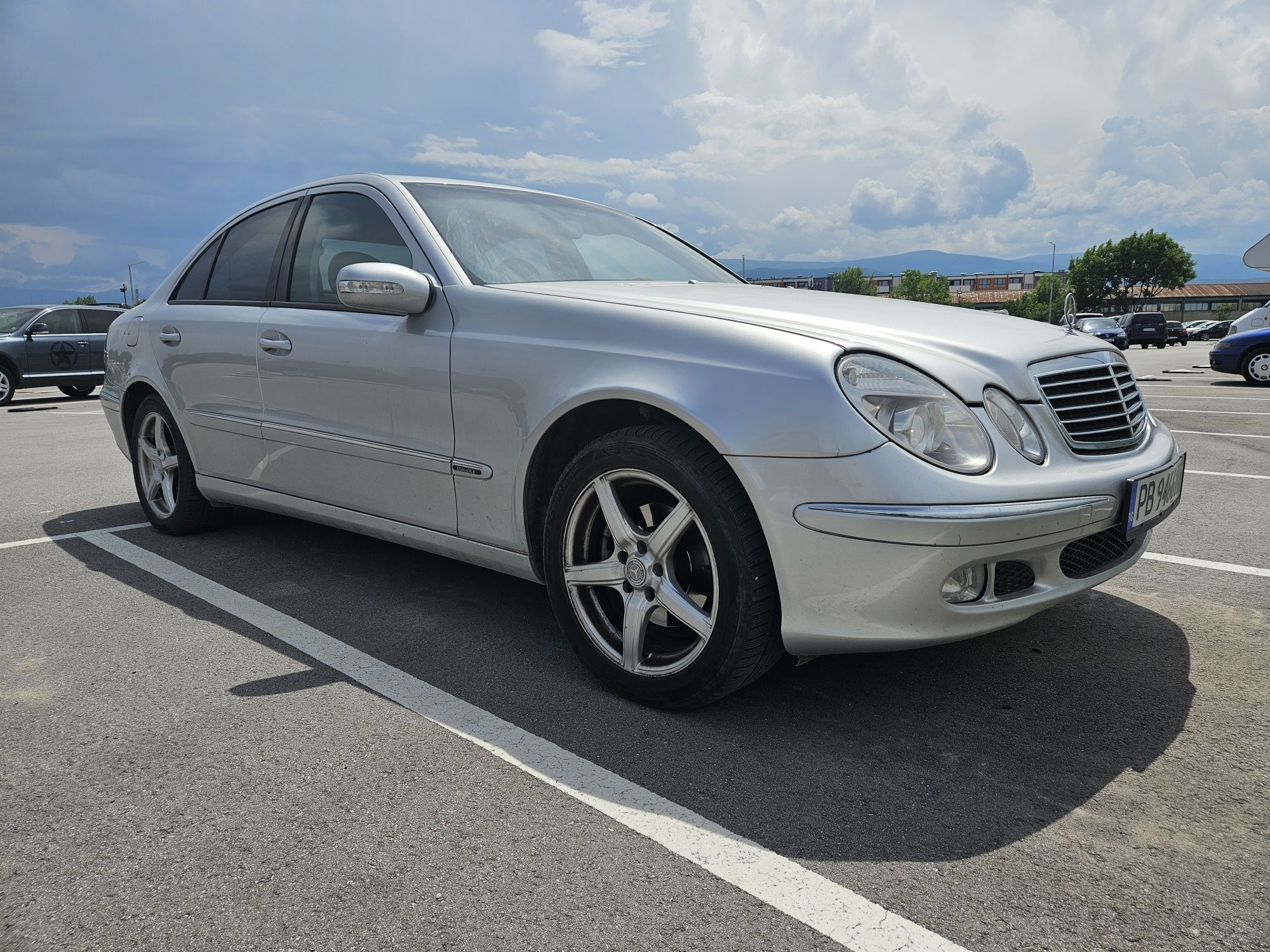 Mercedes-Benz E270