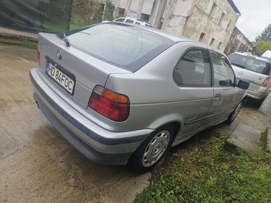 Bmw e36 118.000 km.