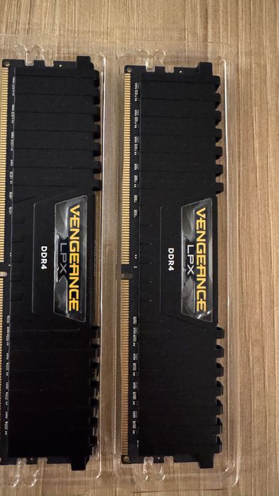 Memorie RAM Corsair Vengeance LPX Black, DDR4, 64GB(2x32) 3600MHz
