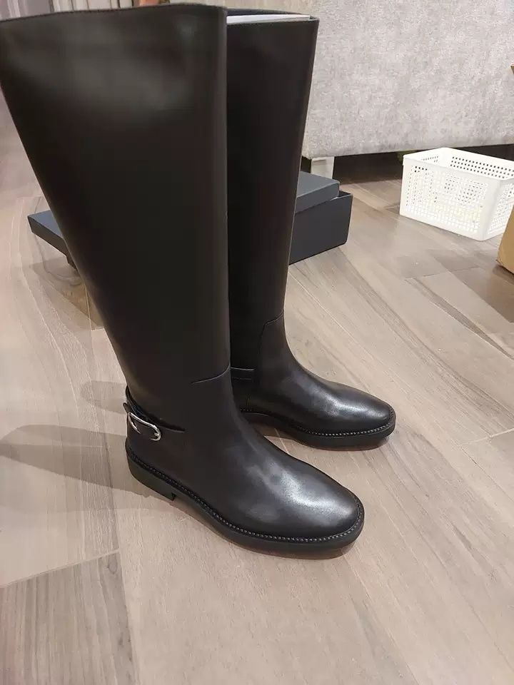 Сапоги женские  Massimo Dutti