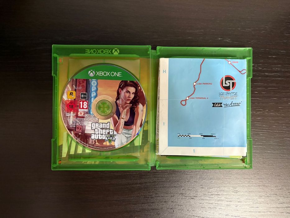 Vand joc GTA V Premium Edition