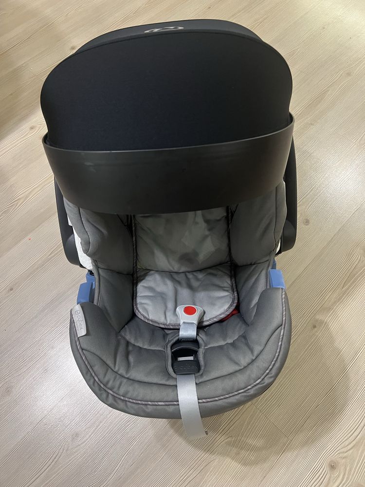 Бебешко столче Cybex Aton 5 Gold + адаптери