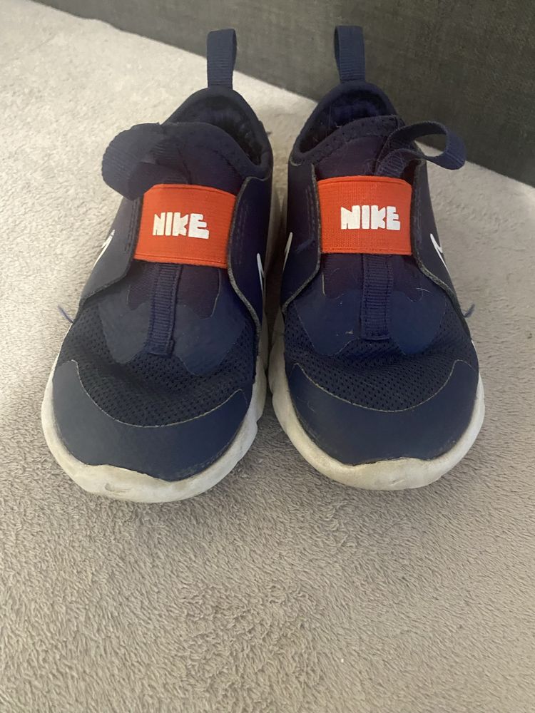 nike flex runner