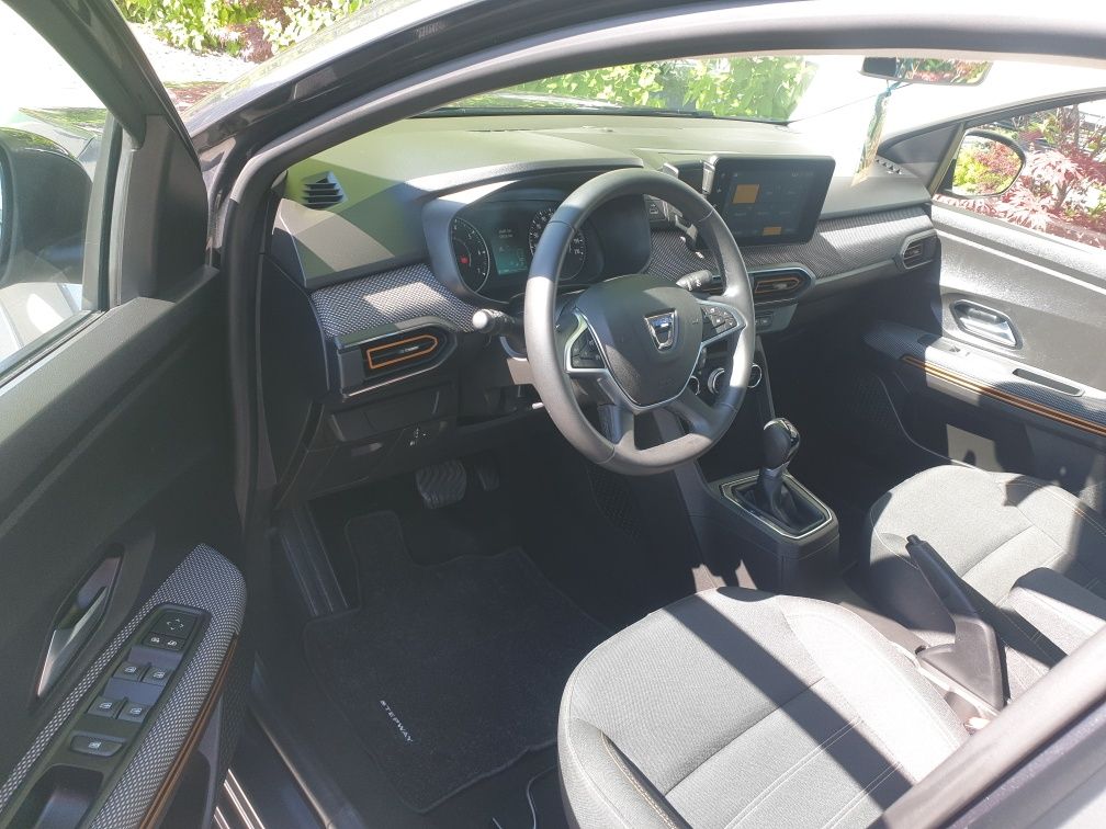 Vând Dacia sandero Stepway