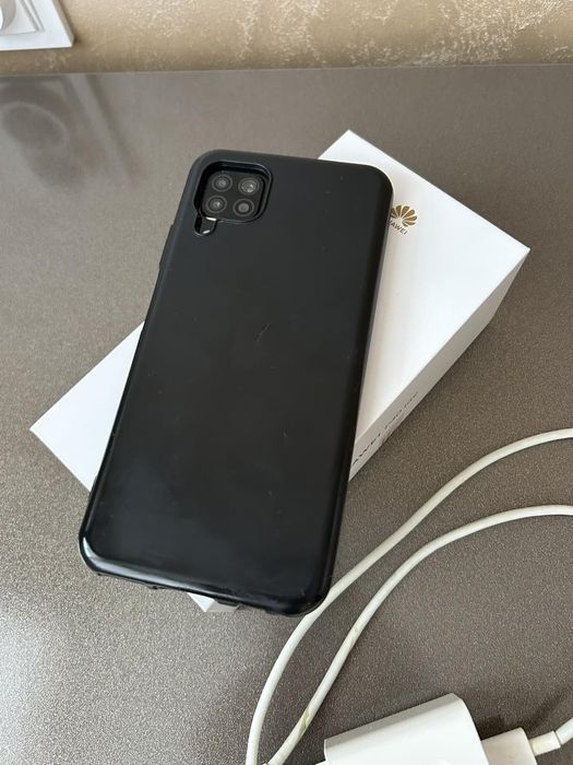 Huawei p40 lite перфектен