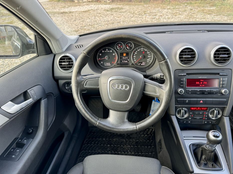 Audi A3 in 4 usi - 2009 ‘facelift’ 1.6 MPI benzina clasic, climatronic