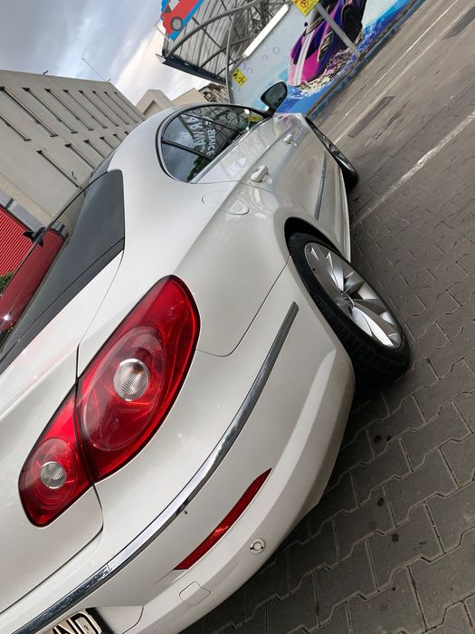 Vând Volkswagen Passat cc  2010