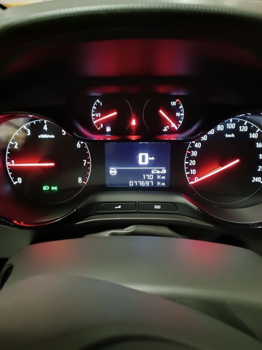 Opel Crossland X 1, 2 Turbo 2020