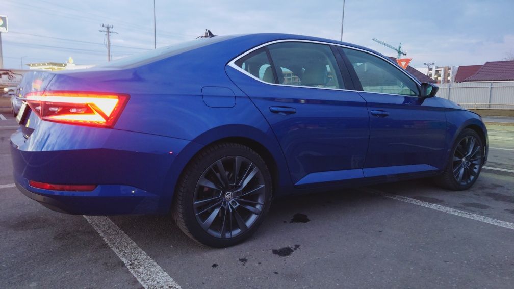 Vând Skoda Superb facelift 2020