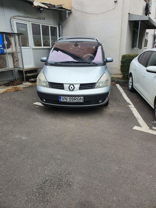 Vând mașină Renault