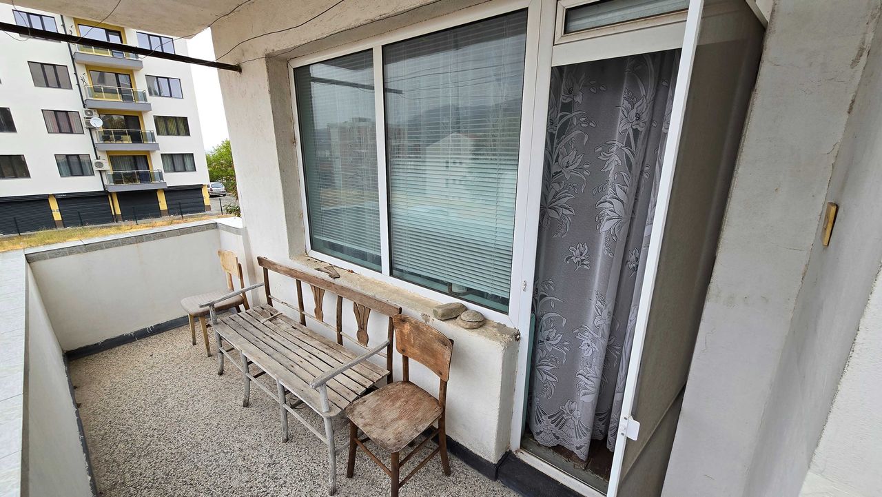 Продава се Четиристаен апартамент в Асеновград - 120 кв.м за 424 €/кв.м - Снимка #2