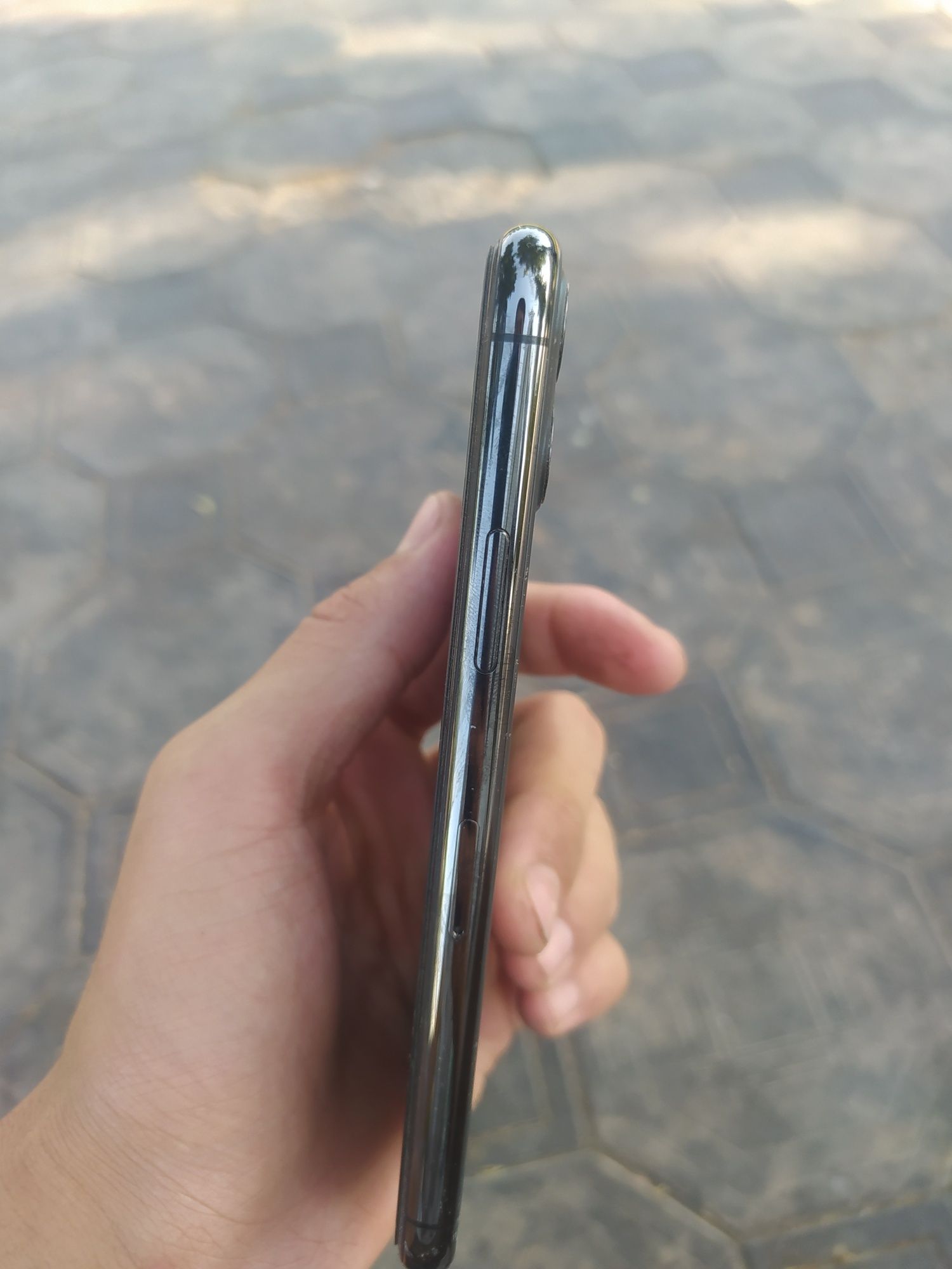 Iphone 11 pro ideal.Kar dok bor