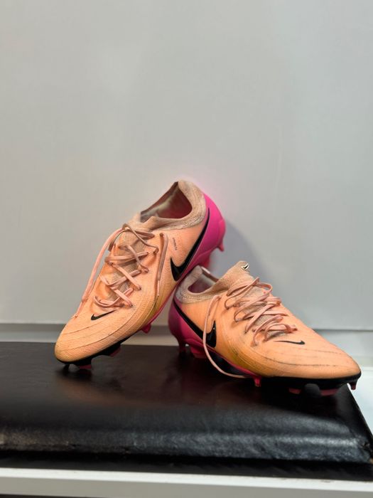 Nike phantom pro