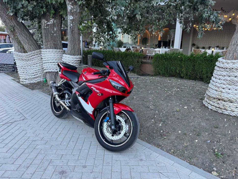 Yamaha YZF - R6 2004