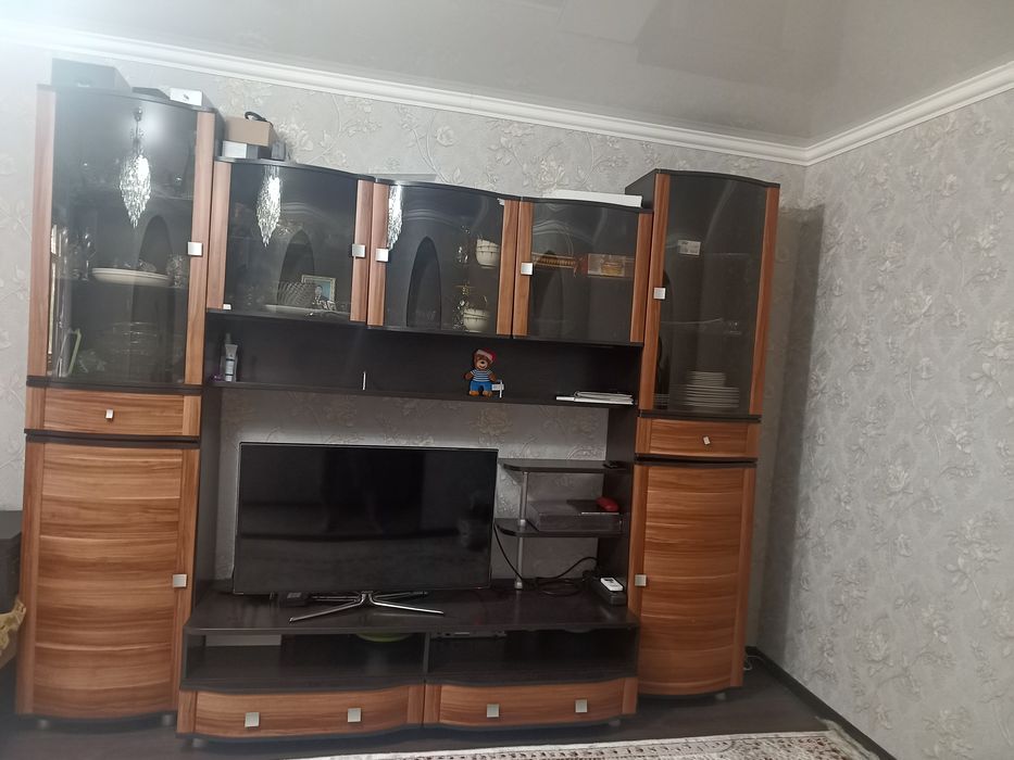 Продам стенку для гостиной