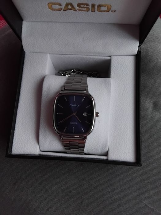 Часы мужские и женские