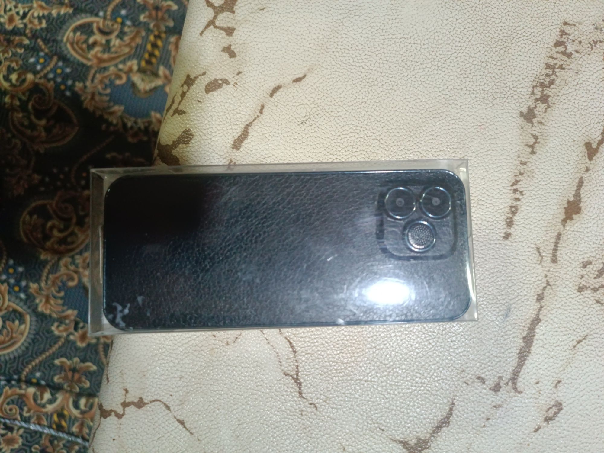 Knopkali telefon