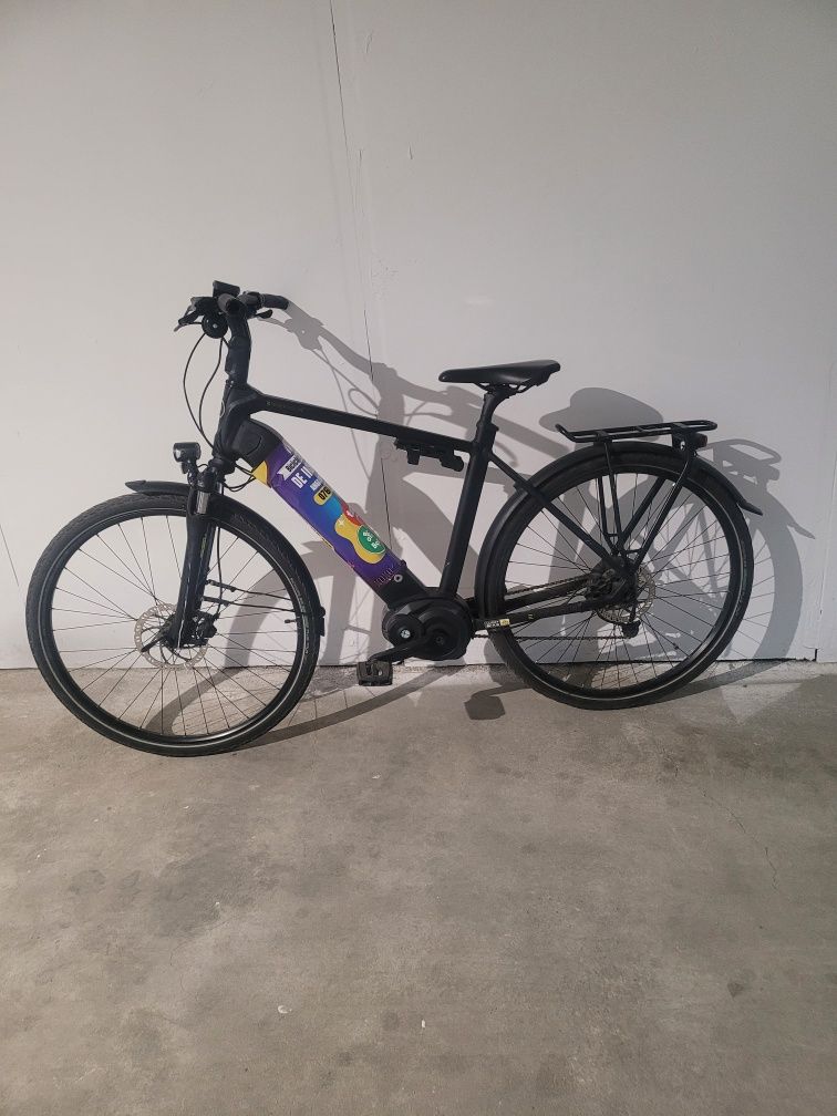 Bicicleta electrica de inchiriat pentru delivery | Glovo Bolt Tazz |