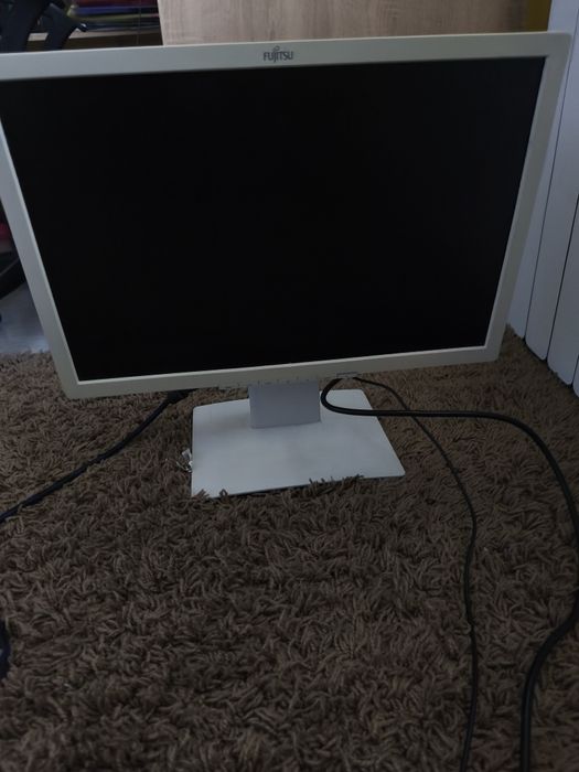 монитор за продаване