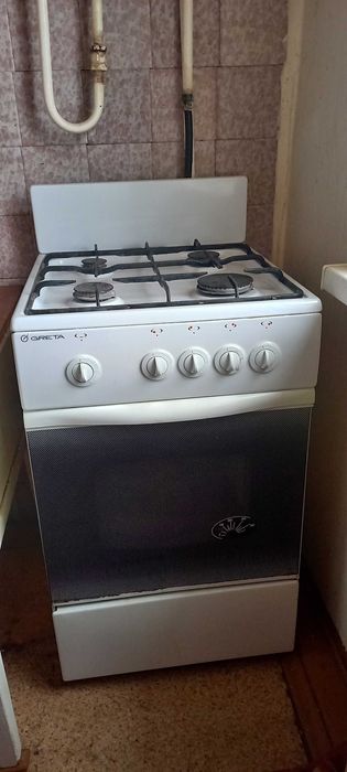 Продам газовую плиту с духовкой б/у