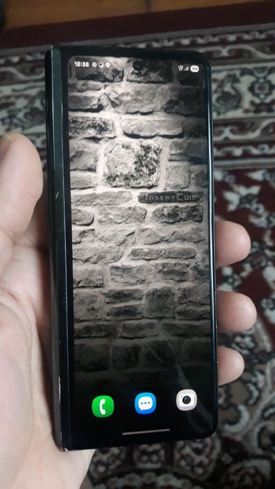 Samsung z3 fold.