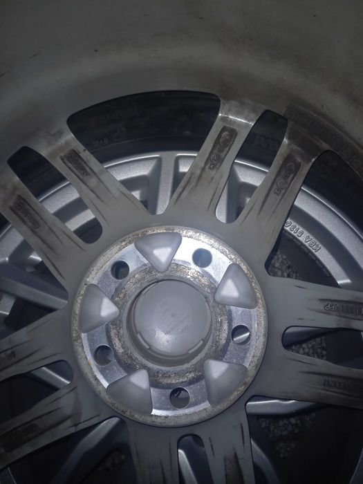Продавам джанти оригинални 18ки за Ауди!!!
