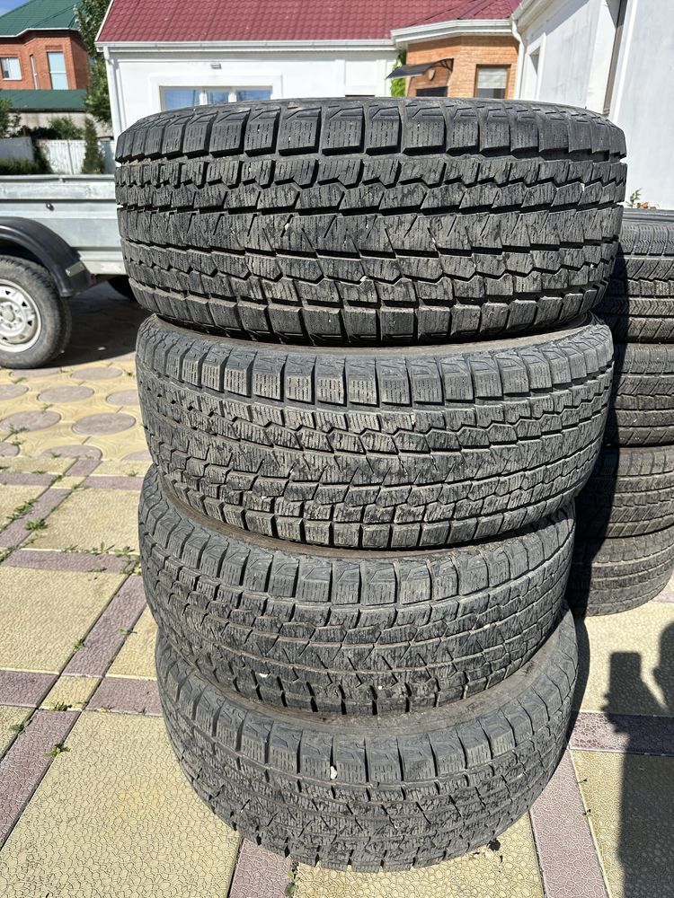 Шины зимние без шипов yokohama 275/60R18