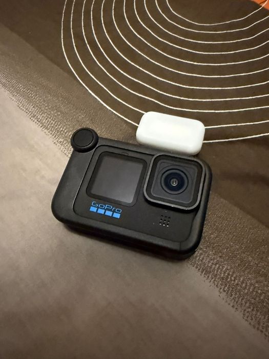 Camera GoPro HERO11 Black + Tripod + Accessory + Lighting