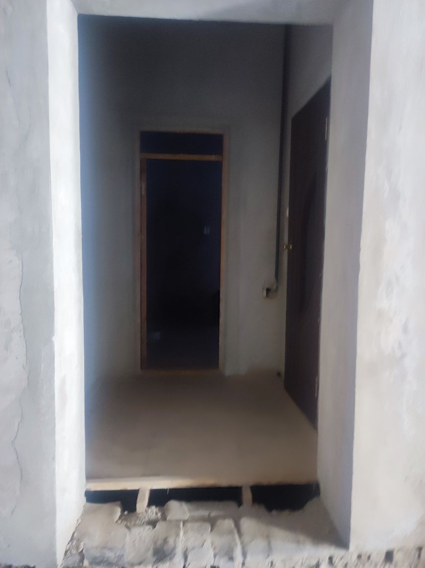 Gayvi shaxarchasinda 380 qv qurlishi tugalamagan joy sotiladi