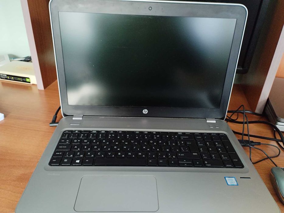 HP ProBook 450 G4 + чанта за лап топ и мишка