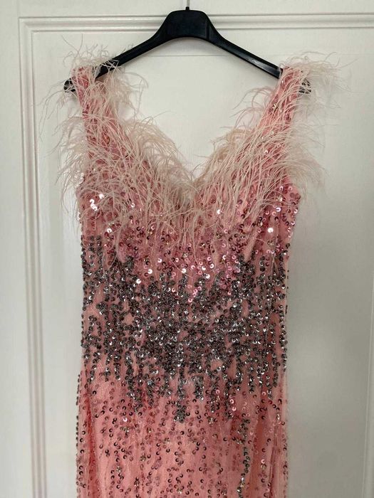 Rochie lunga de ocazie, model deosebit