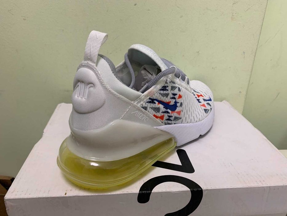 Оригинални нови маратонки Nike Air Max 270  номер 37.5