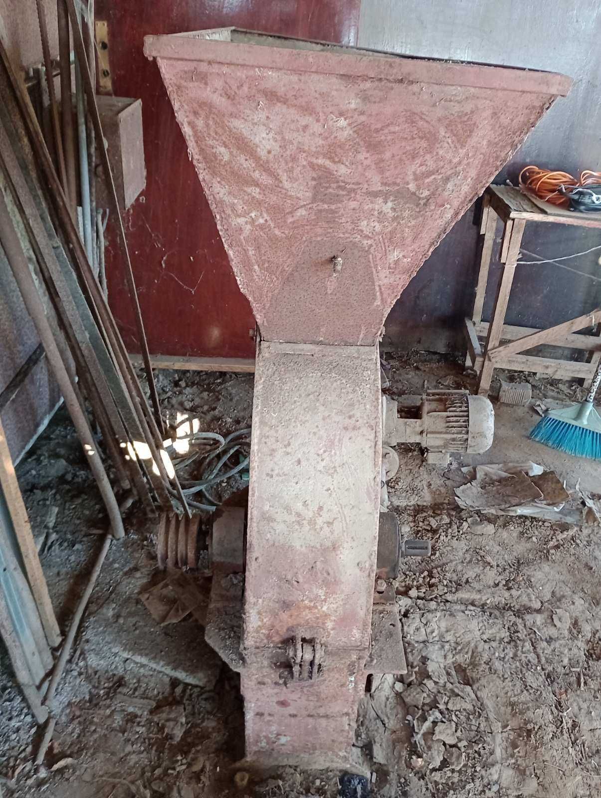 Фуражомелка за зърно