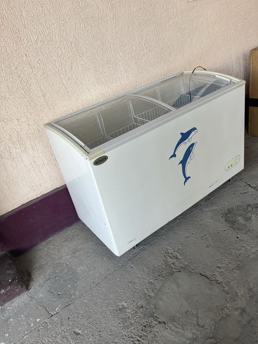 Холодильник для магазина