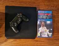 Vând PS 4 + 2 jocuri