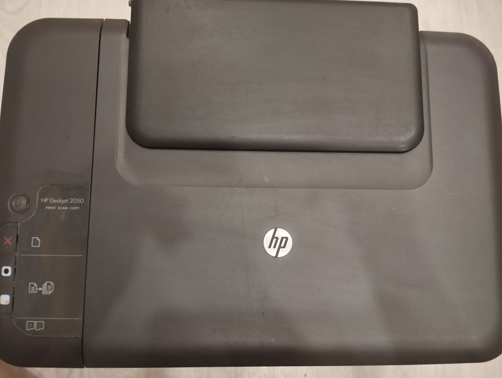 принтер HP Deskjet 2050
