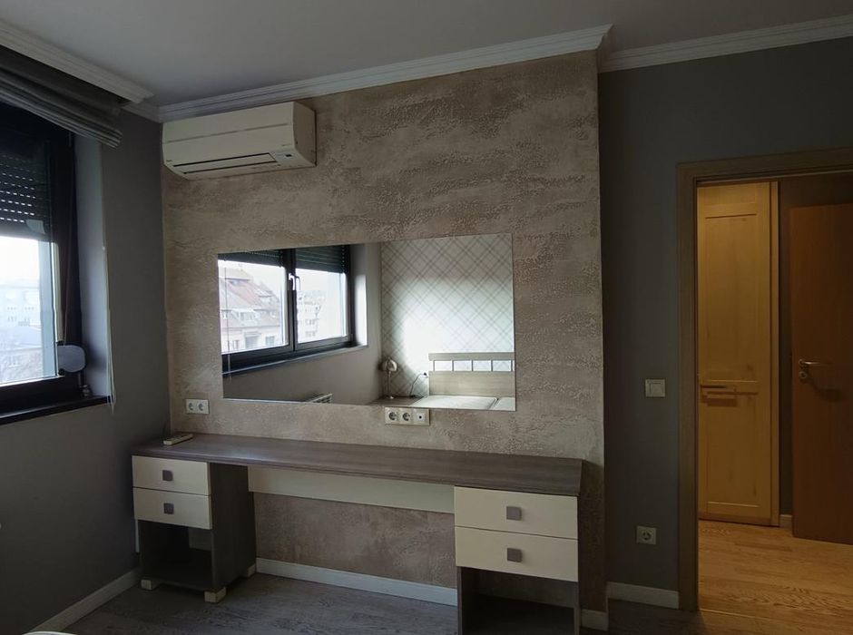 Дава се под наем Тристаен апартамент в София, Оборище - 105 кв.м за 900 € - Снимка #2