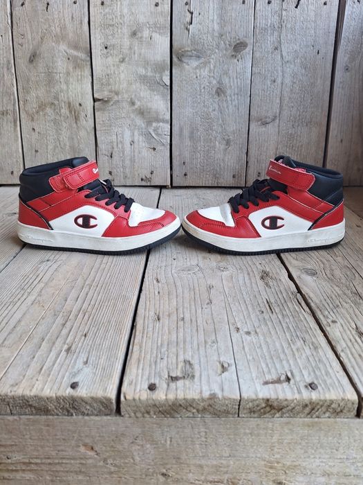 Papuci Champion nr. 38