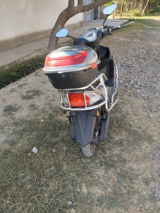 скутер электрический yuradi zor