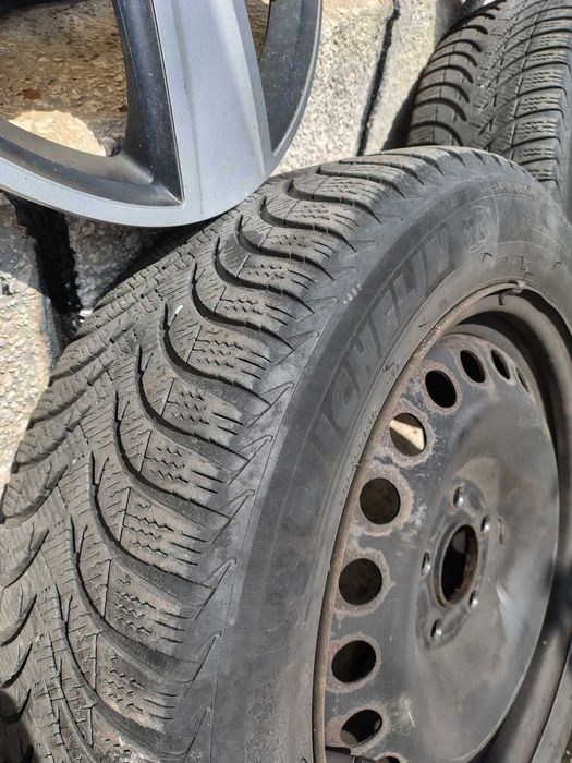 Roti de tabla echipate cu pneuri Michelin Alpin 4 iarna Ford Focus R16