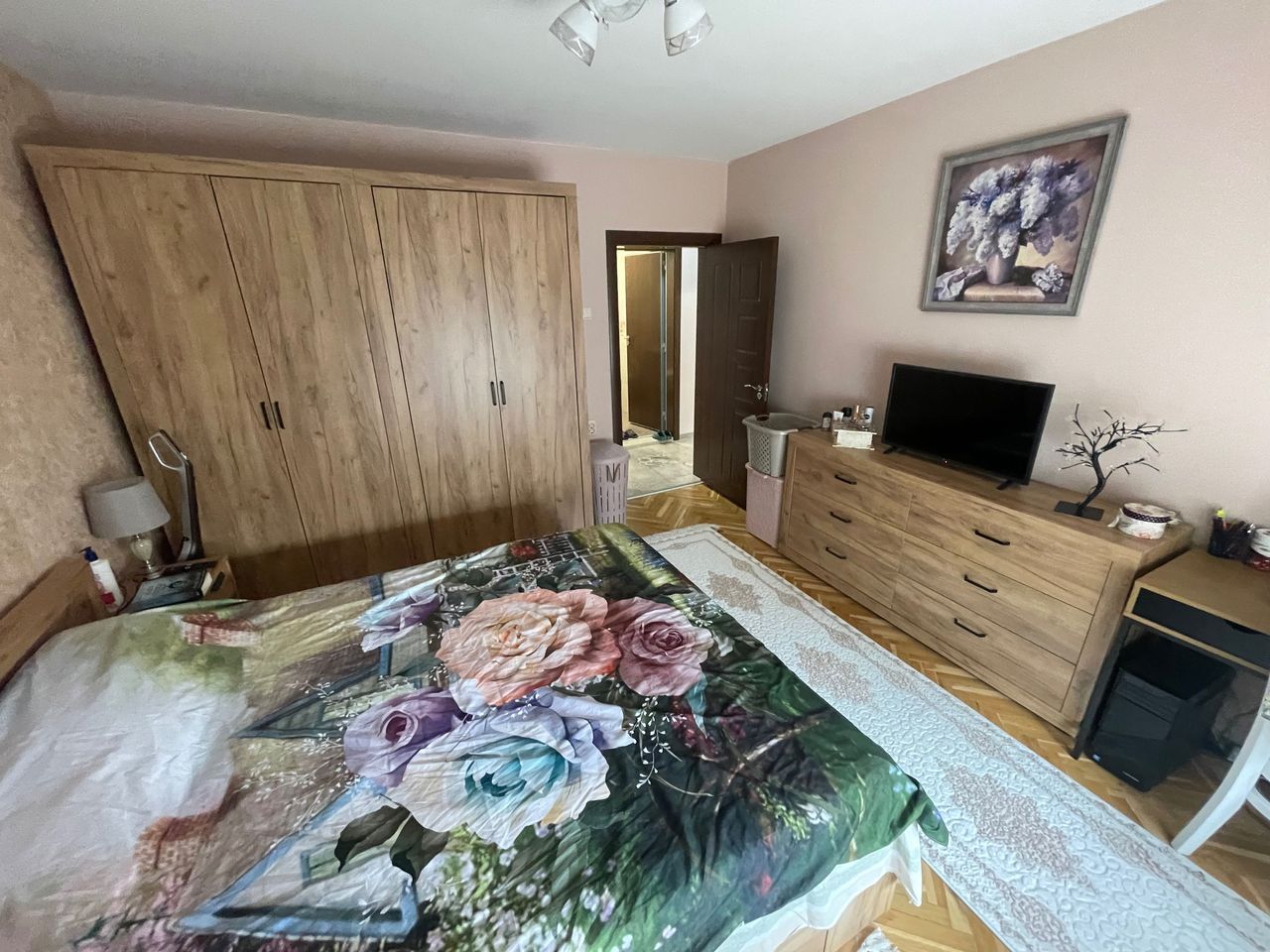 Продава се Тристаен апартамент в Плевен, Широк център - 83 кв.м за 1994 €/кв.м - Снимка #12