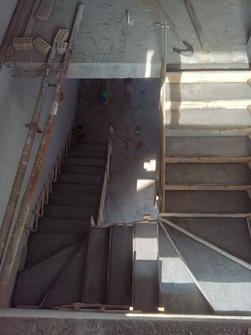 Beton zina xizmati siz istagan sitilda