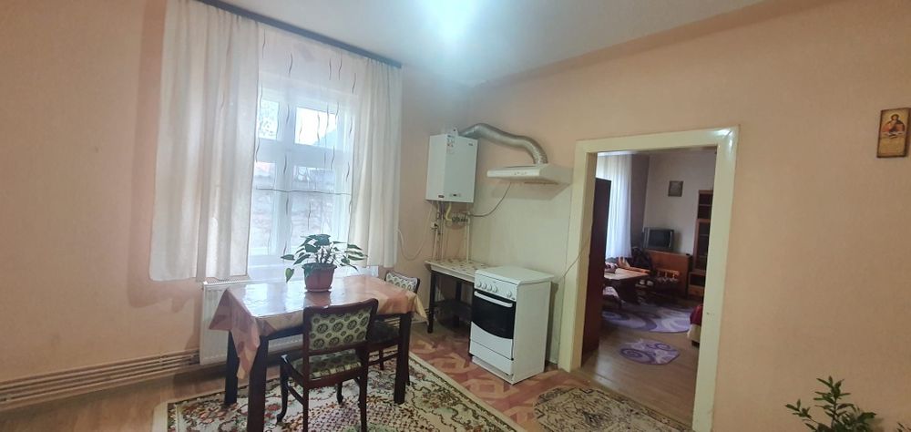 Închiriez apartament la casă, în Turnișor, unei familii fară copii
