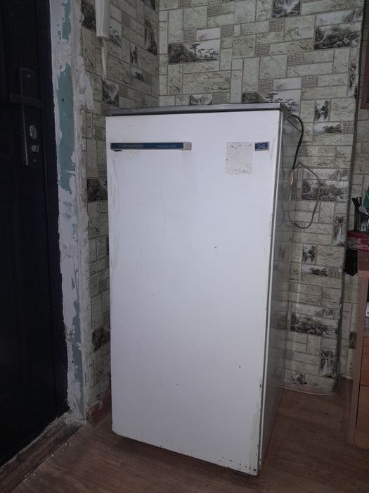 Продам холодильник.