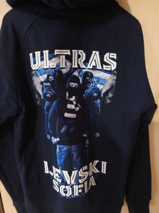 Фен суичър на Левски София