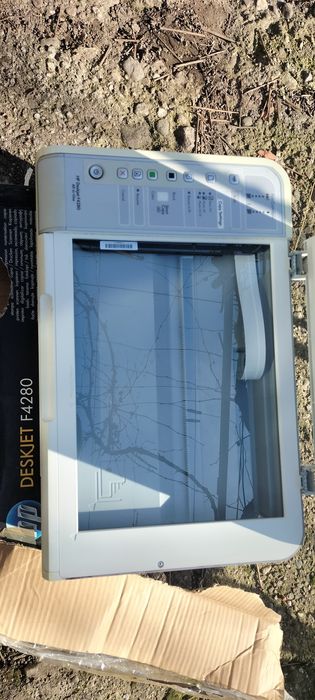 Vând imprimată 150 lei