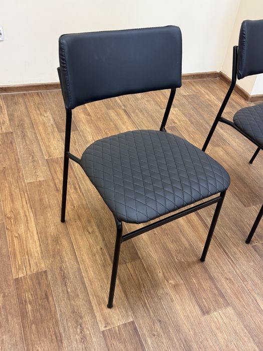 Офисный стул ZETA коломбо, цв.каркас, черный.